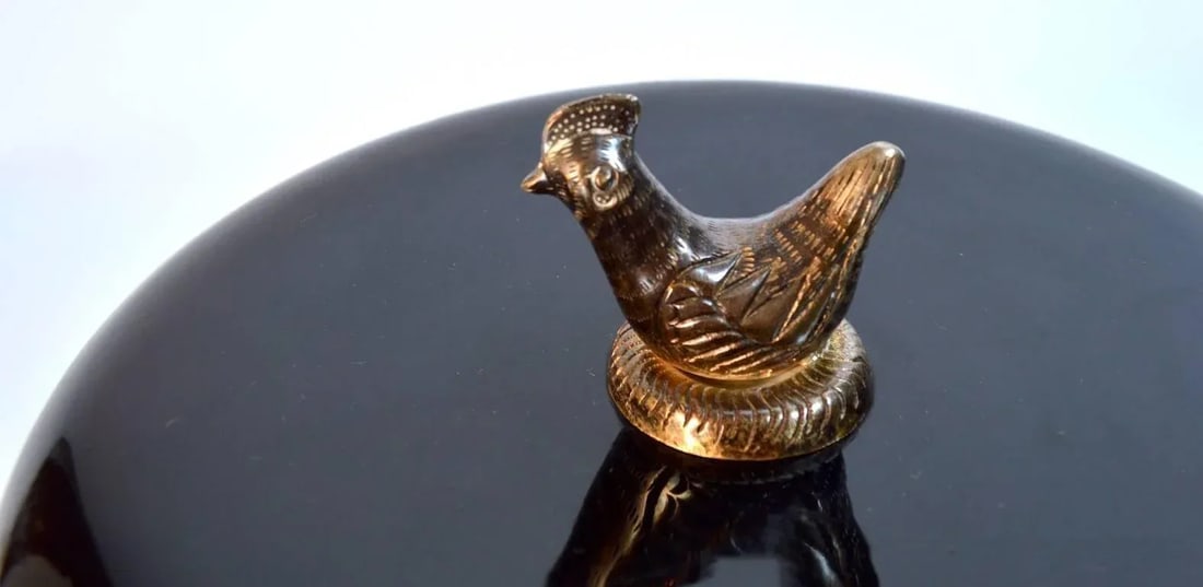 Lacquered Serving Bowl With Bird Finial - 6