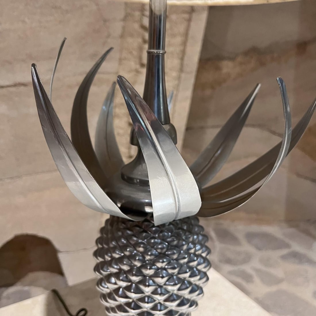 1970s Hollywood Regency Pineapple Table Lamp - 2