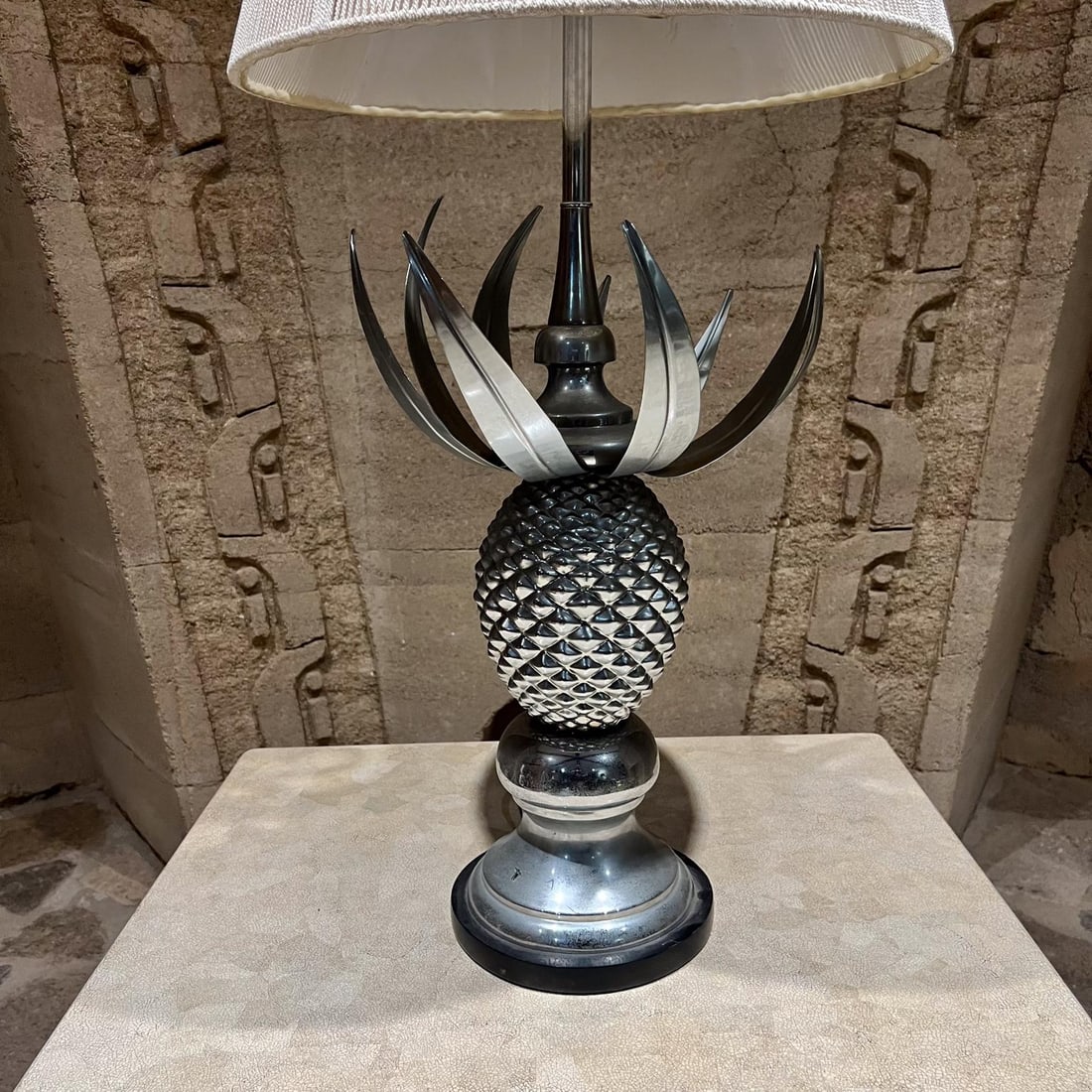 1970s Hollywood Regency Pineapple Table Lamp - 5