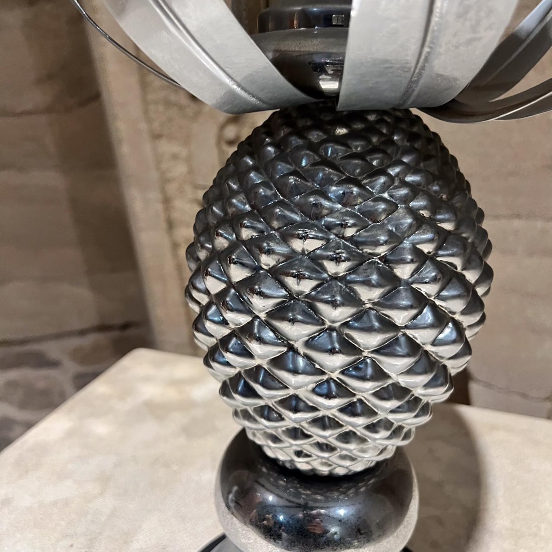 1970s Hollywood Regency Pineapple Table Lamp - 7