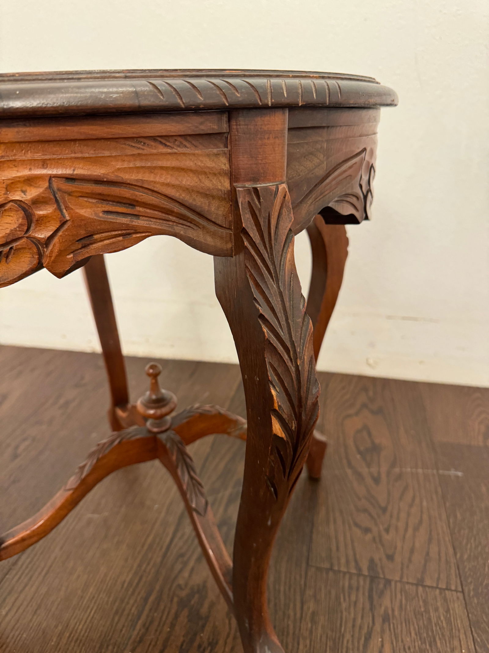 1940s Vintage Country French Carved Side Table - 3