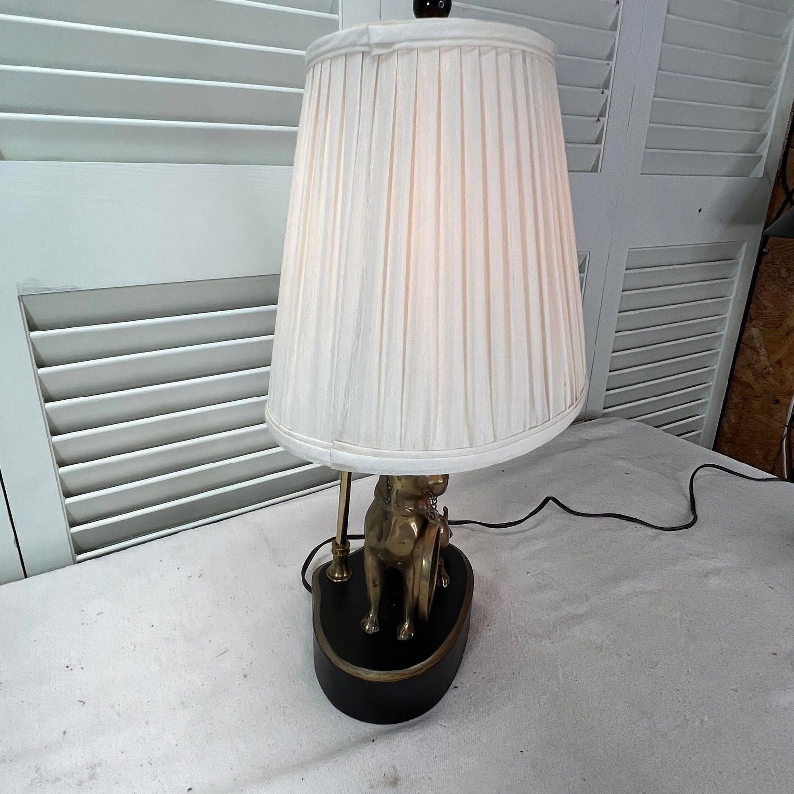 Brass Bulldog Holding Picture Frame Figure Lamp - 7