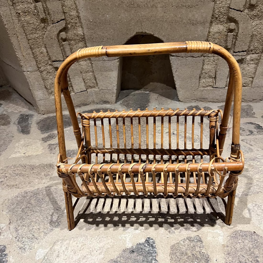 1950s Fabulous Wicker Rattan Magazine Rack Style Franco Albini - 7