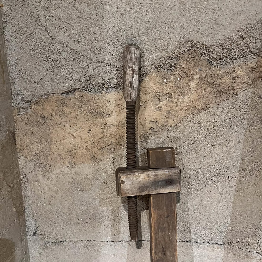 1940s Antique Wood Clamps Rustic Carpentry Tool - 9