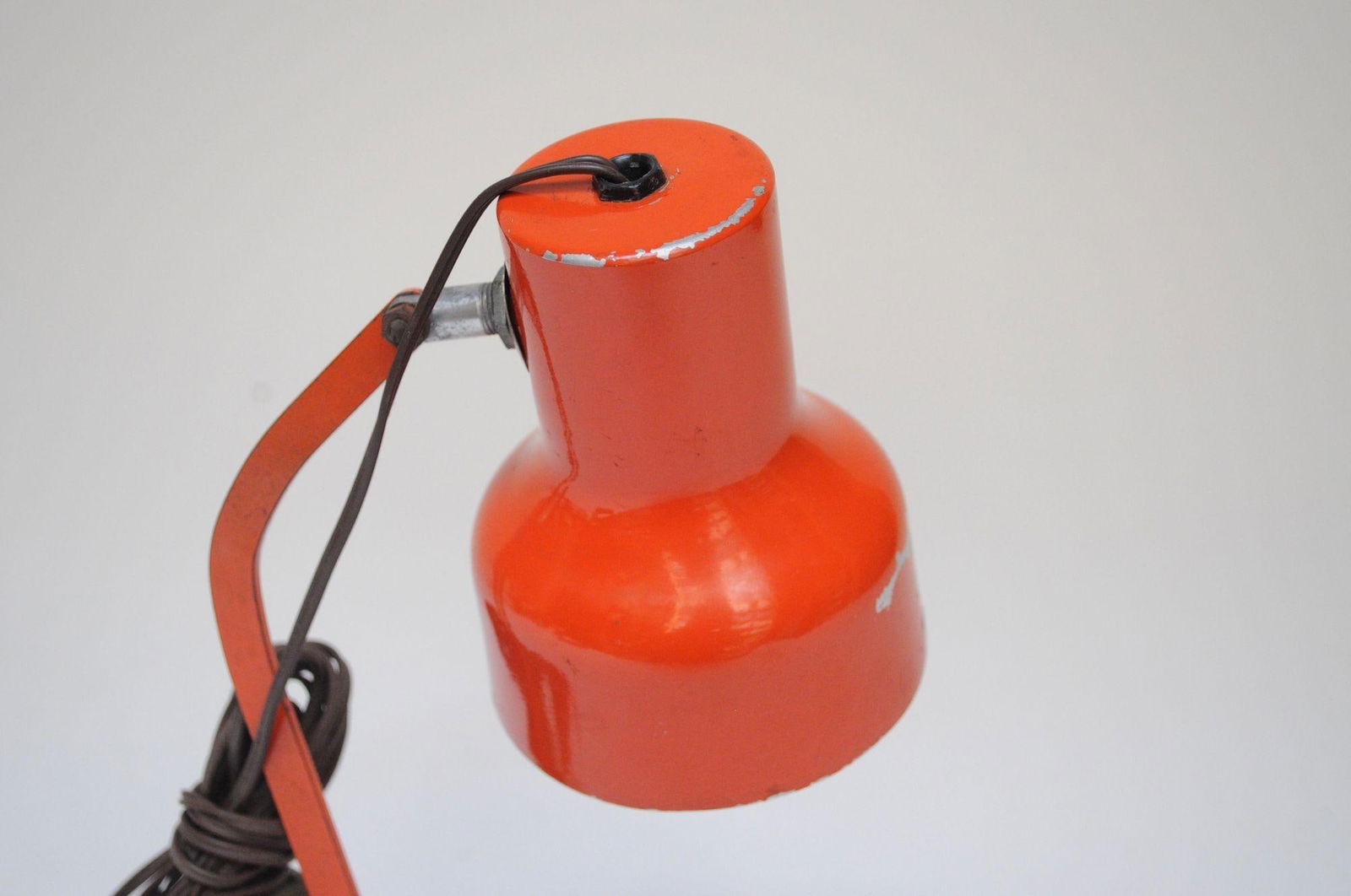 Petite Vintage Italian Orange Metal Adjustable Task / Table Lamp - 9