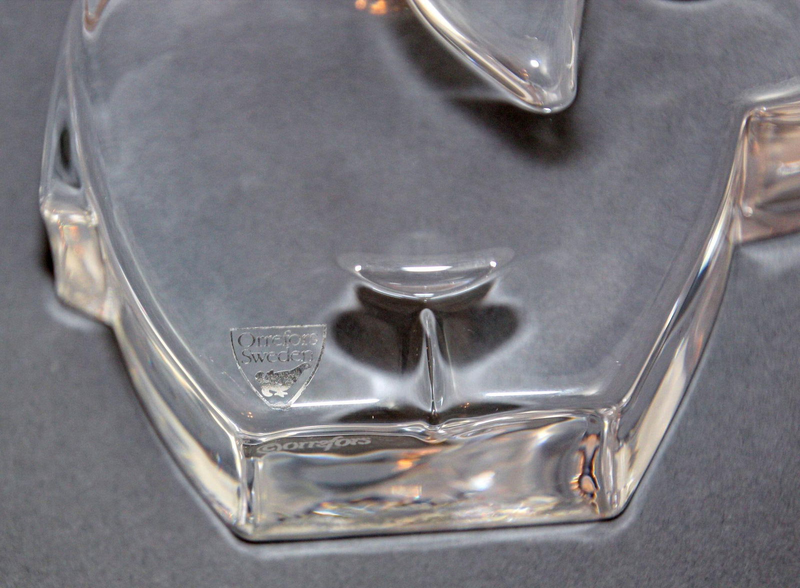 Orrefors Sweden Martti Rytkönen Crystal Elephant Orrefors Glass Paperweight - 9