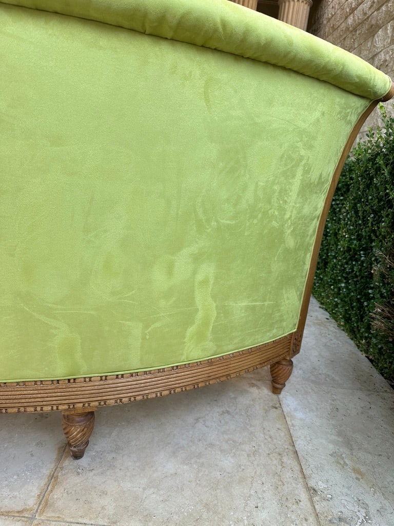 1990s Pair of Modern Style Curved Settees - 4