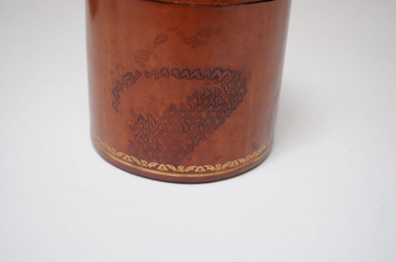 Collection of Four Vintage Florentine Scuola Del Cuoio Embossed Leather Boxes - 9