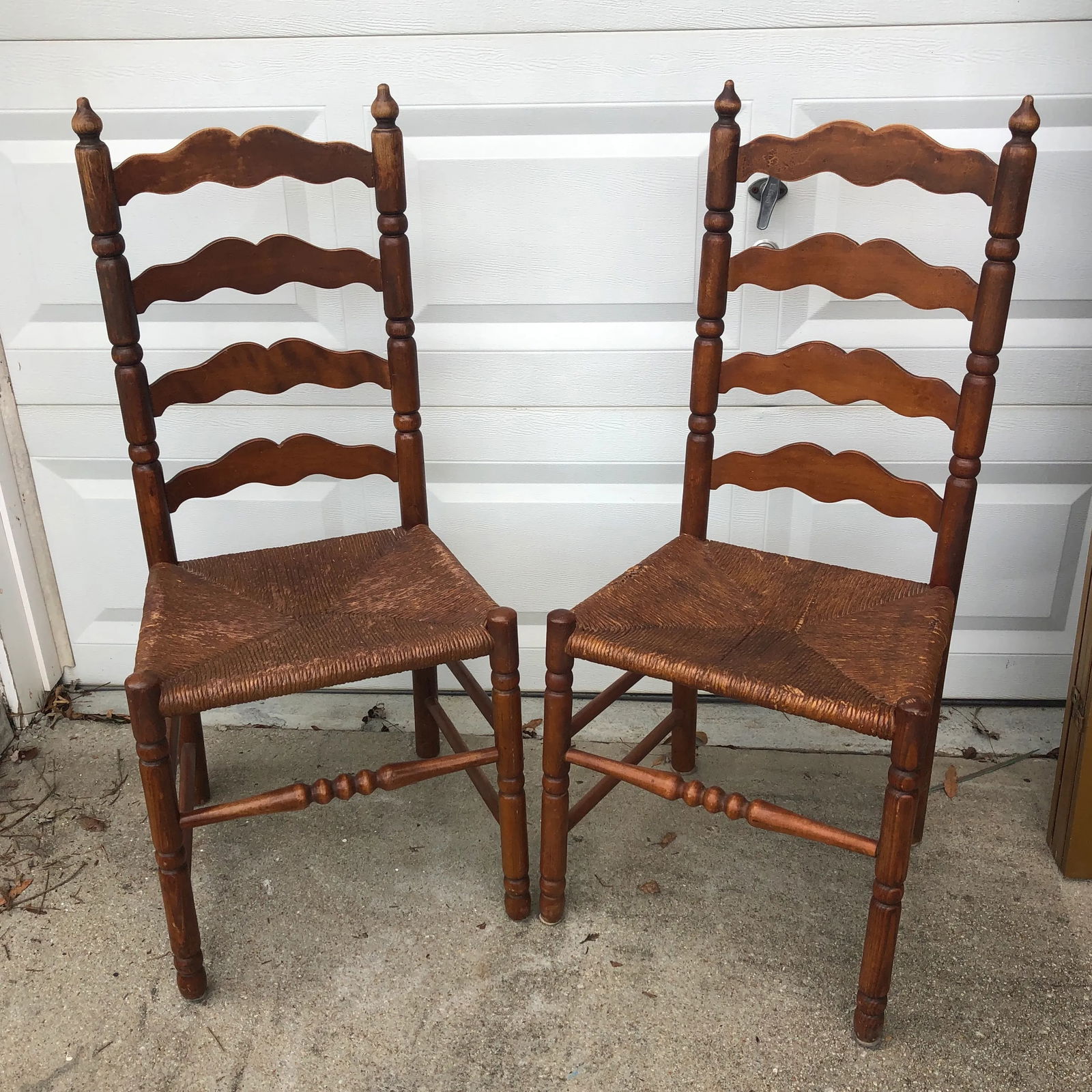 1970s Vintage Italian Rush Seating Caned Farm Chairs - 2
