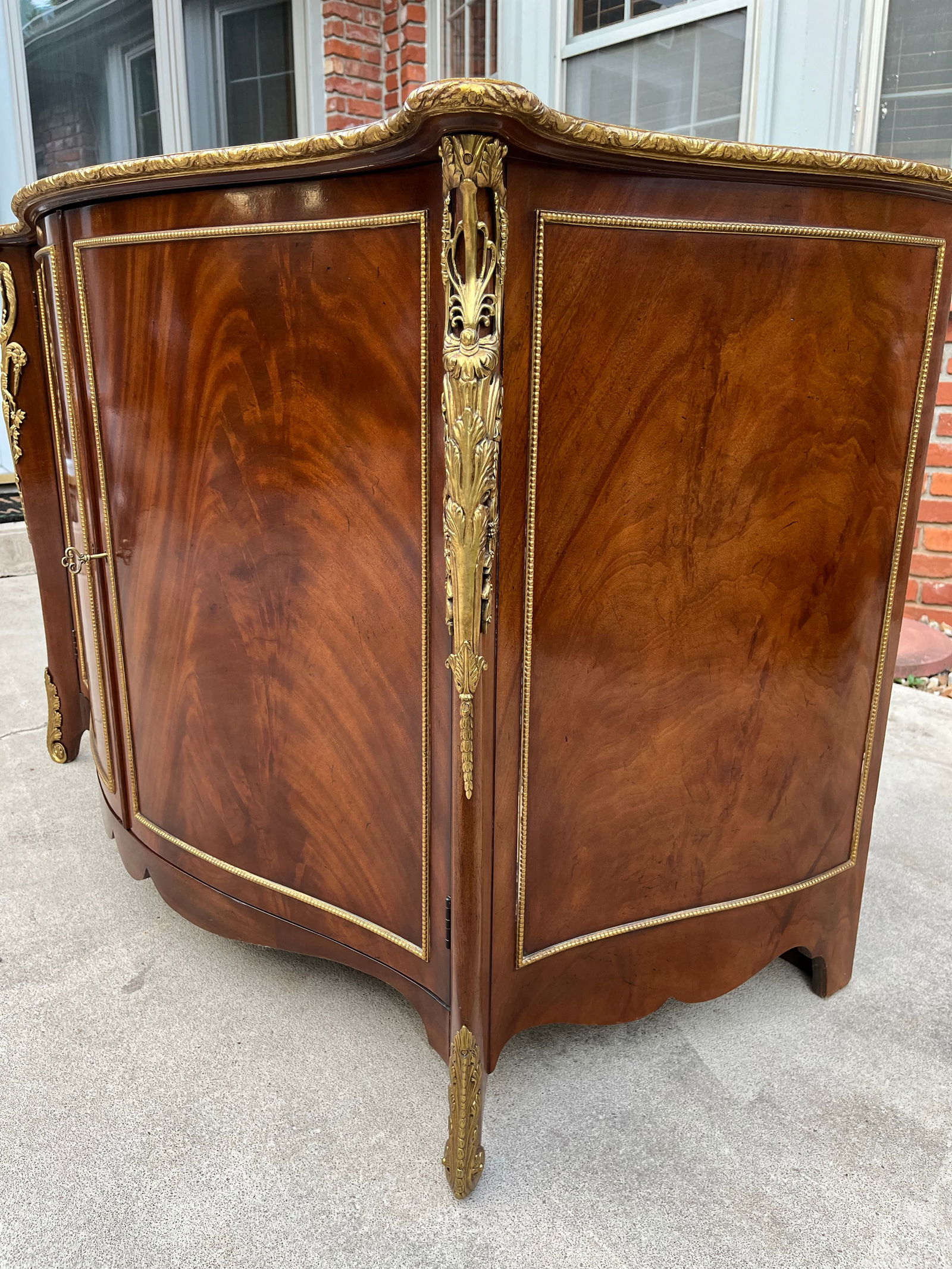 Large Baker Furniture Italian Mahogany Dry Bar Cabinet Commode - 11
