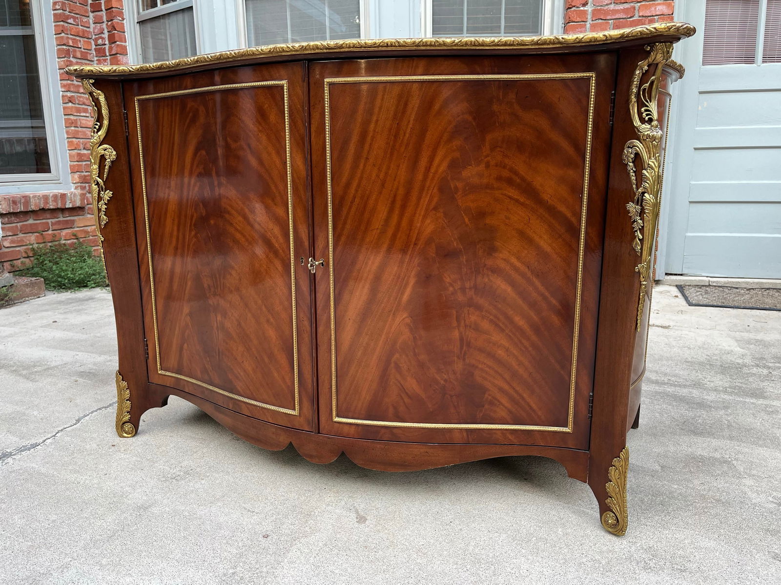 Large Baker Furniture Italian Mahogany Dry Bar Cabinet Commode - 3