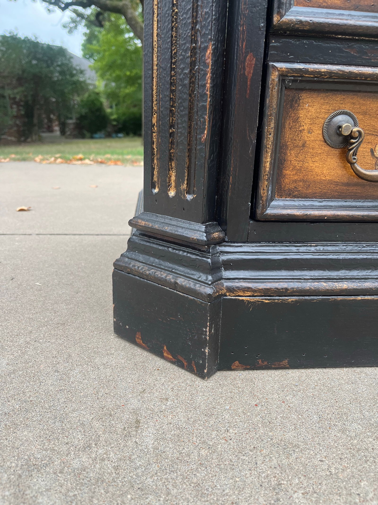 Hooker Furniture North Hampton Collection Ebonized Maple Lateral Filing Cabinet - 7