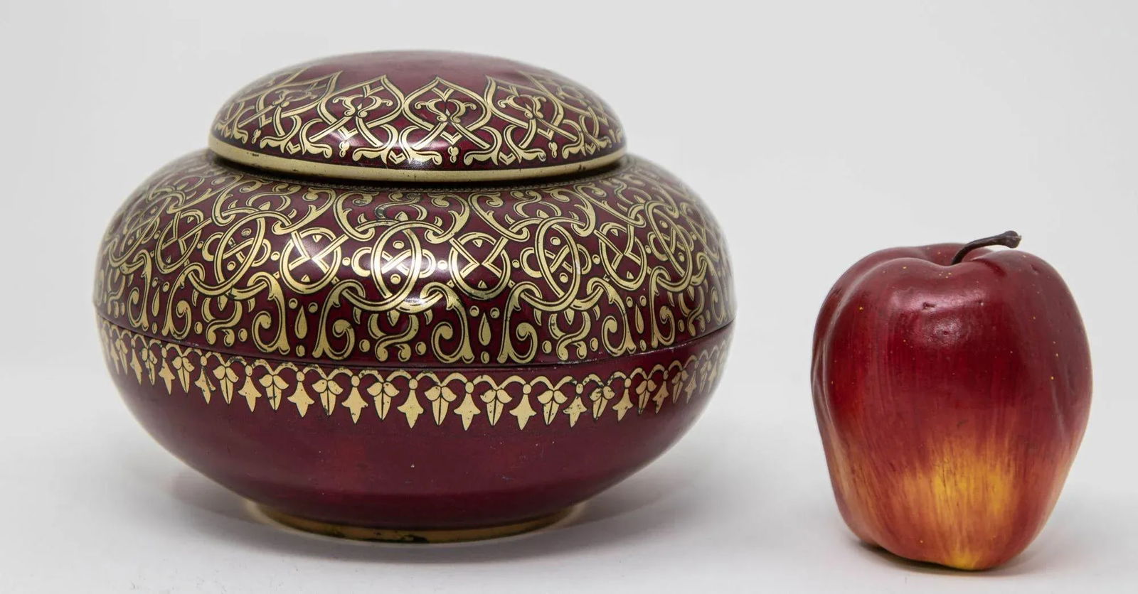 Tchibo Tin Box Red and Gold Arabesque Coffee Container Vintage 1960 Germany - 3