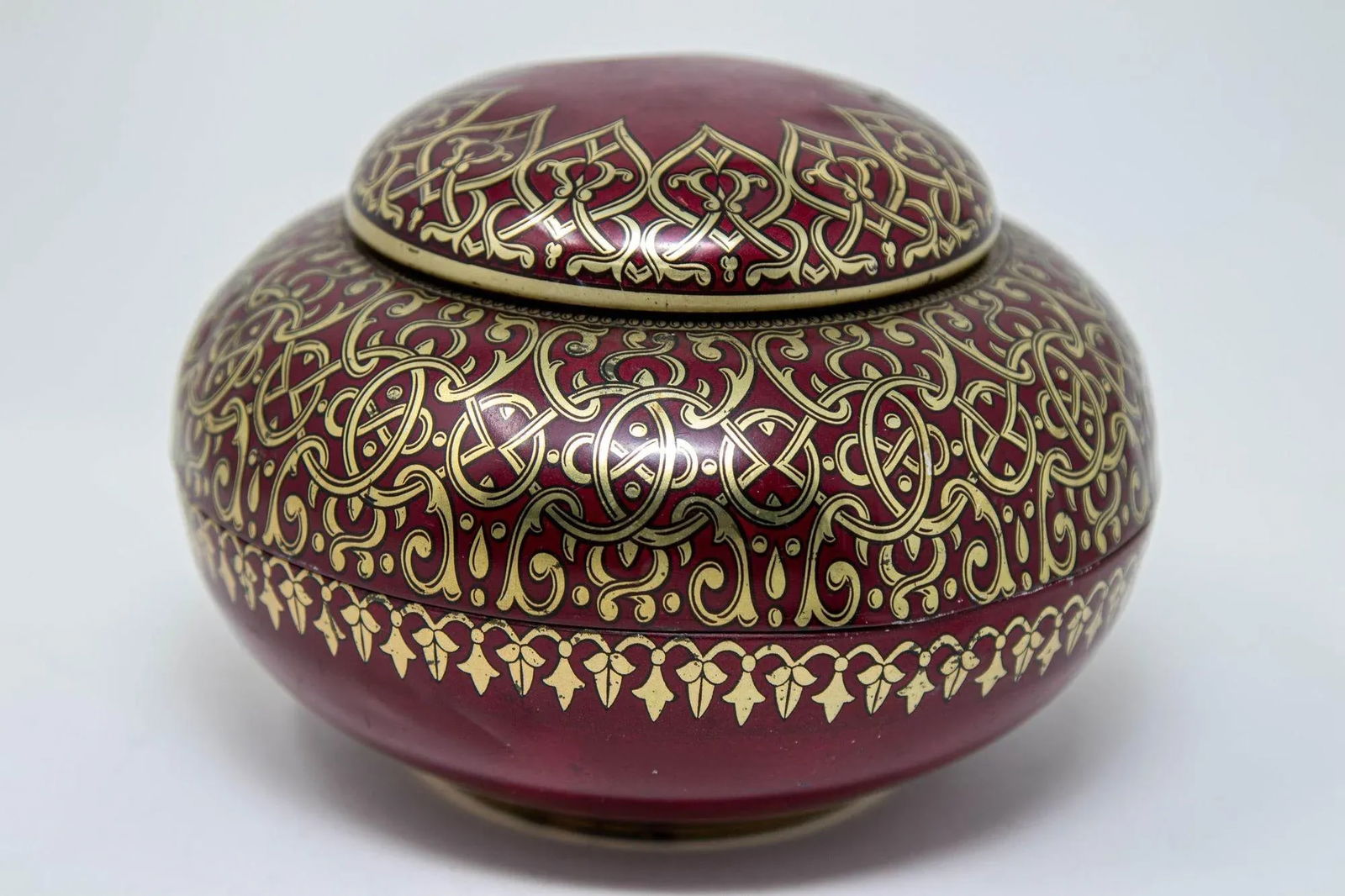 Tchibo Tin Box Red and Gold Arabesque Coffee Container Vintage 1960 Germany - 4