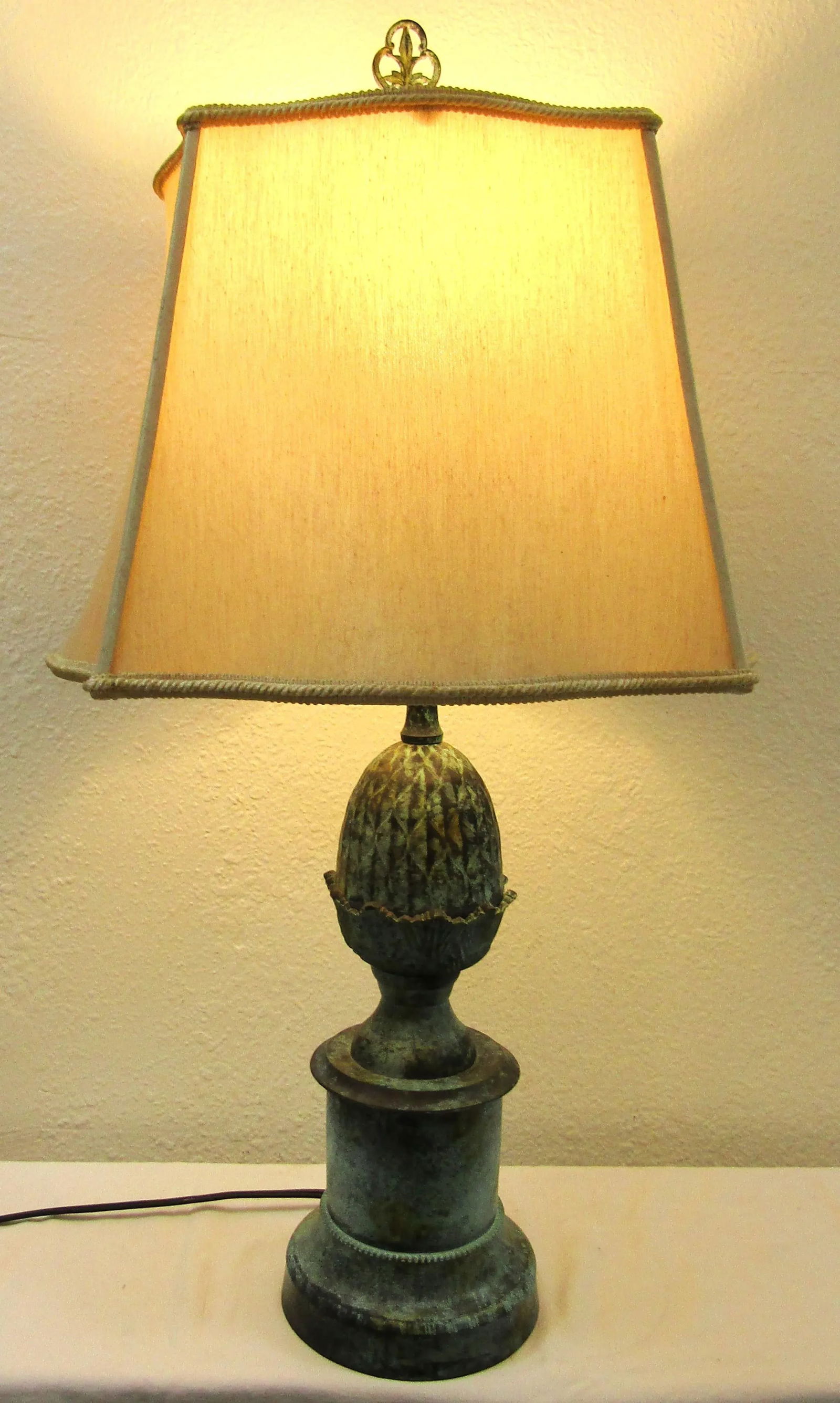Vintage Bronze Acorn on Pedestal Table Lamp With Lampshade - 2