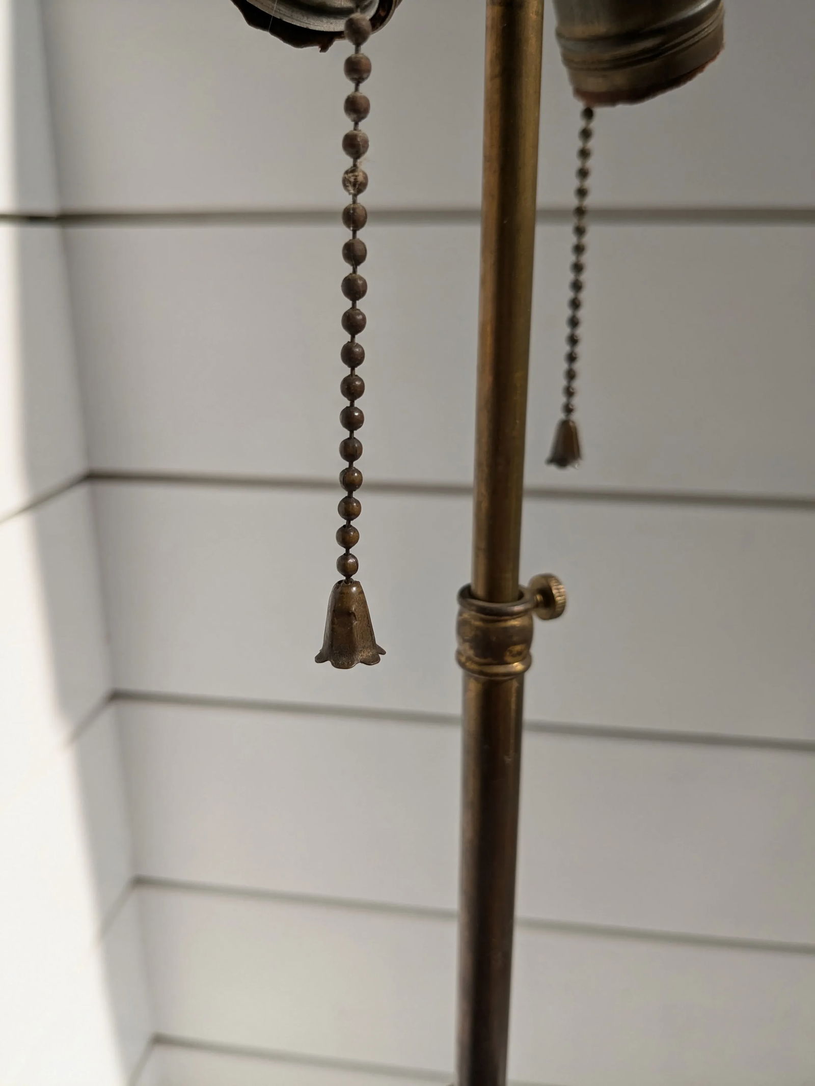 Neoclassical Roman Bust Table Lamp – Hand-Carved Wood, 32" Tall - 4