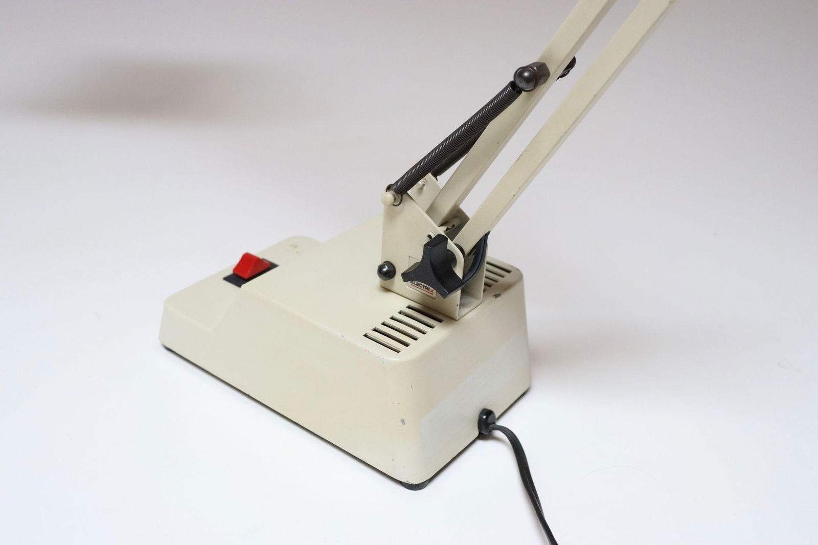 Vintage Off-White Adjustable Articulating Task / Desk Lamp by Electrix - 10