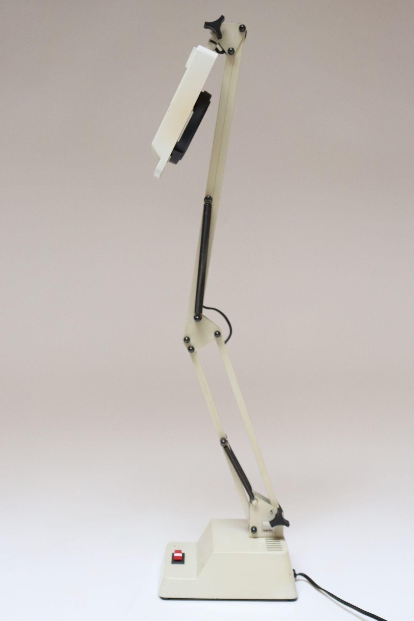 Vintage Off-White Adjustable Articulating Task / Desk Lamp by Electrix - 3