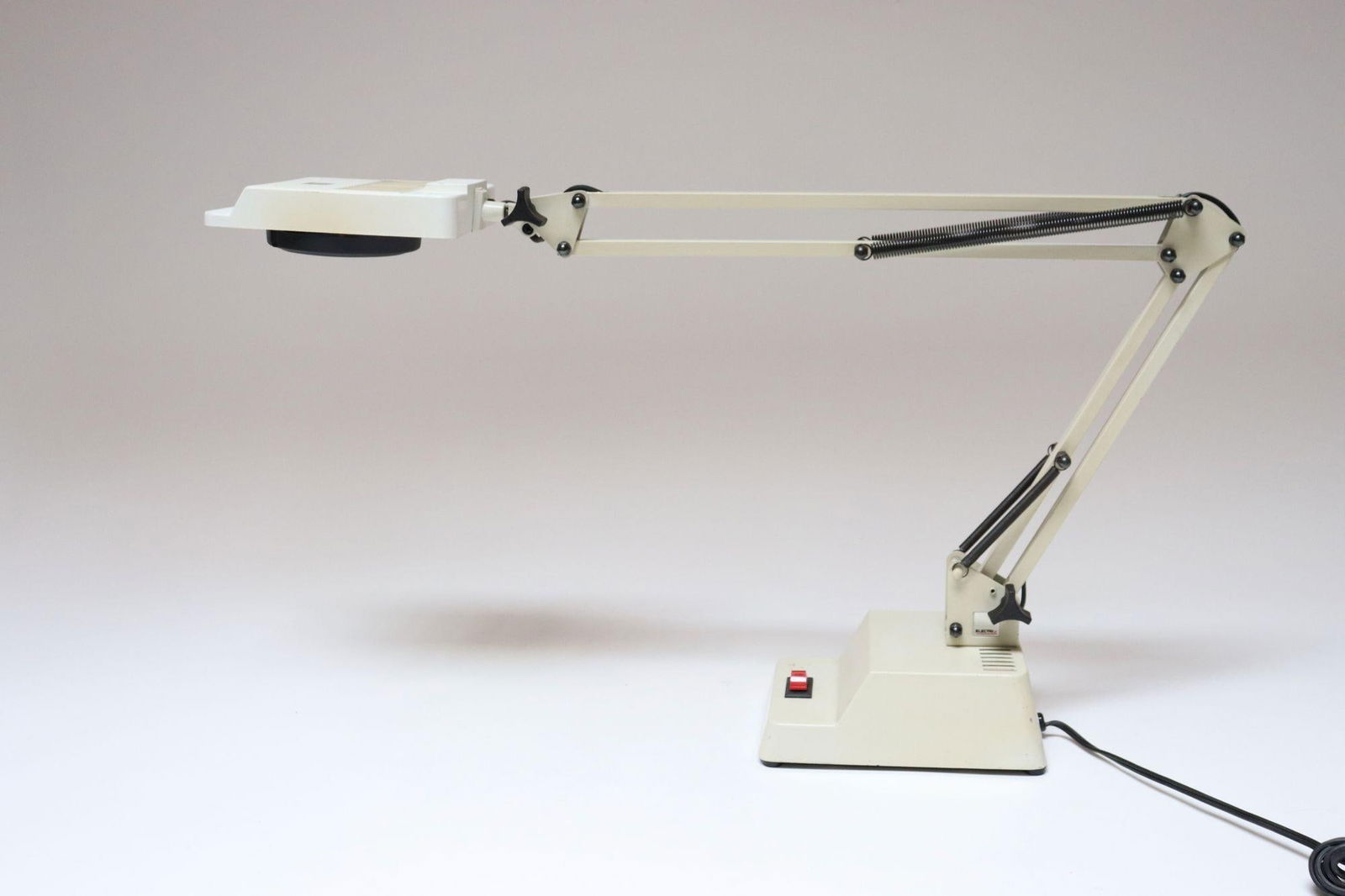 Vintage Off-White Adjustable Articulating Task / Desk Lamp by Electrix - 4