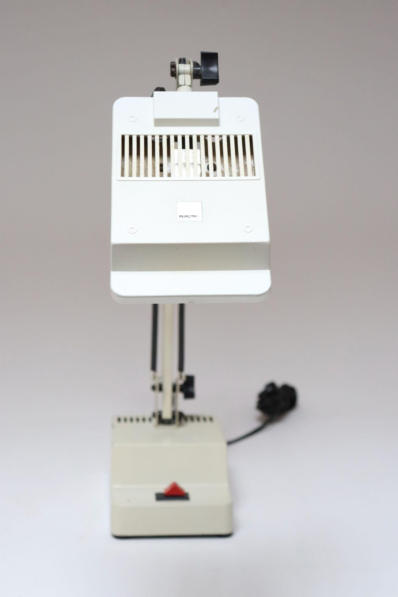 Vintage Off-White Adjustable Articulating Task / Desk Lamp by Electrix - 7