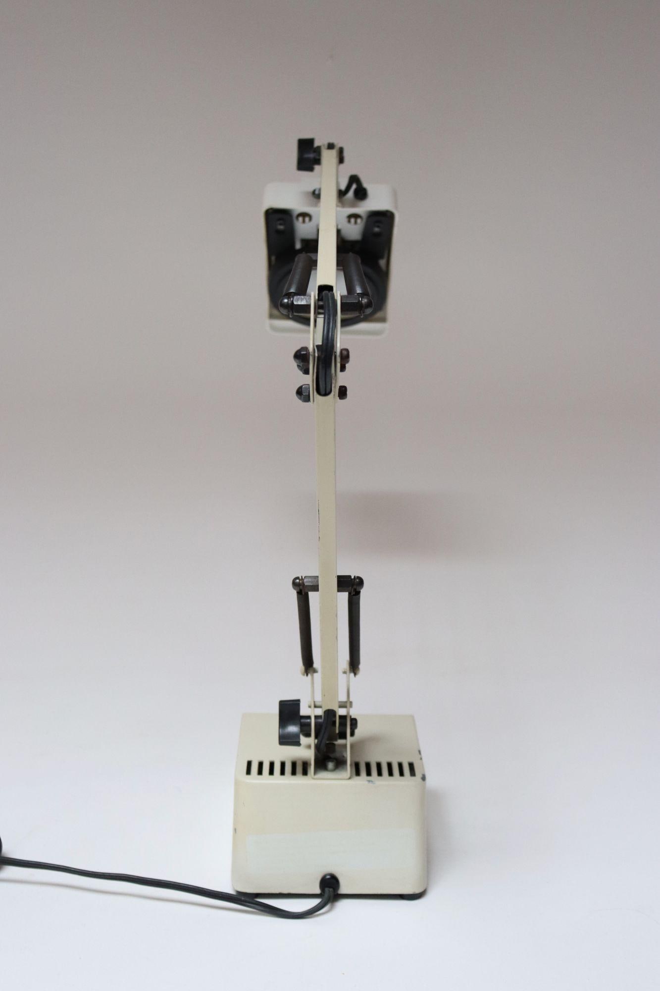 Vintage Off-White Adjustable Articulating Task / Desk Lamp by Electrix - 8