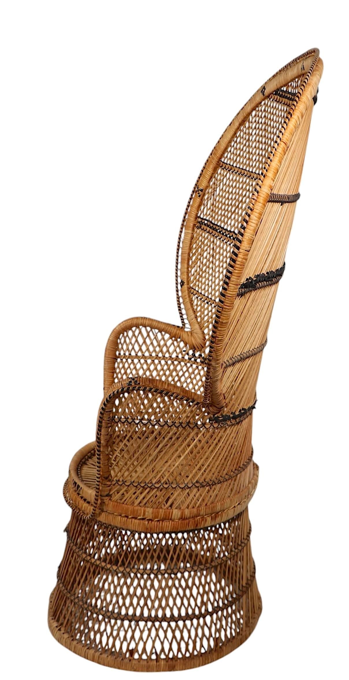 Vintage Wicker Emanuelle Peacock Chair - 2