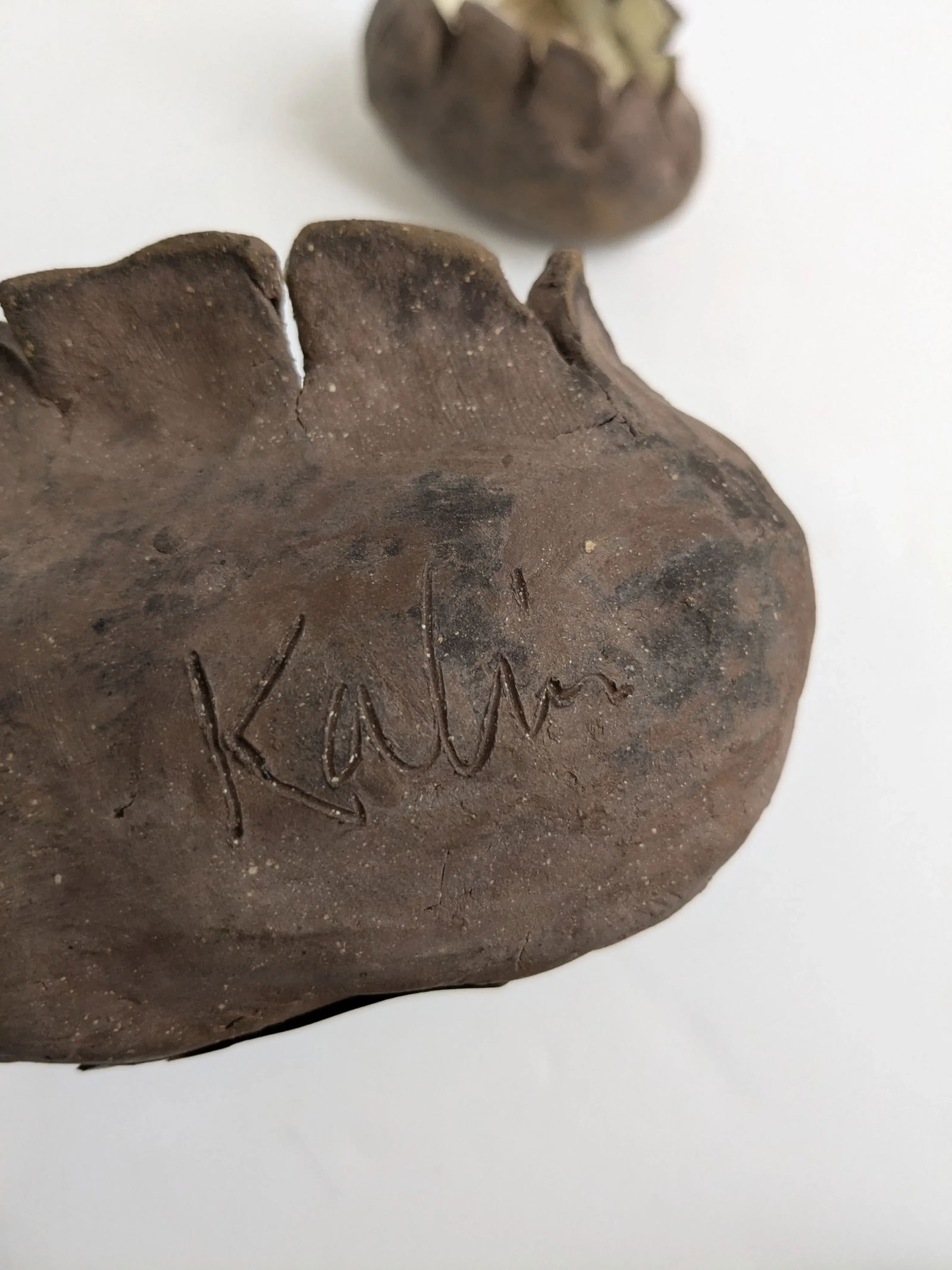 Pair of Artist Signed Ceramic Baked Potatoes, Mid 20th Century - 3