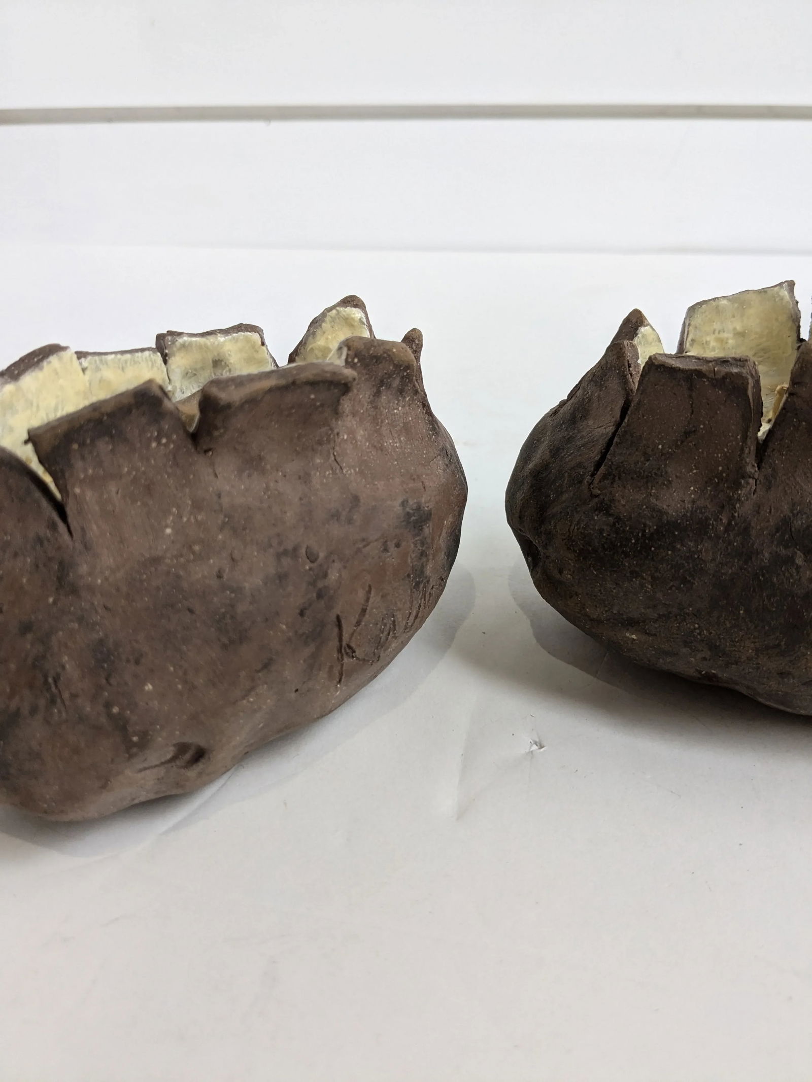 Pair of Artist Signed Ceramic Baked Potatoes, Mid 20th Century - 6