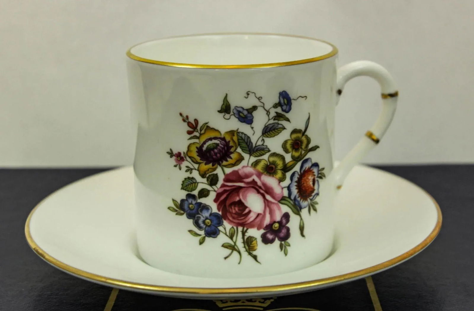 Royal Worcester England Set of Six Demitasse Cups and Saucers in Original Box - 3