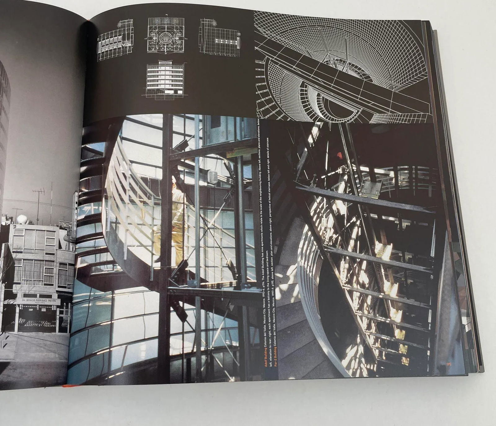 10 X 10: 10 Critics 100 Architects by Aaron Betsky Hardcover Phaidon - 9