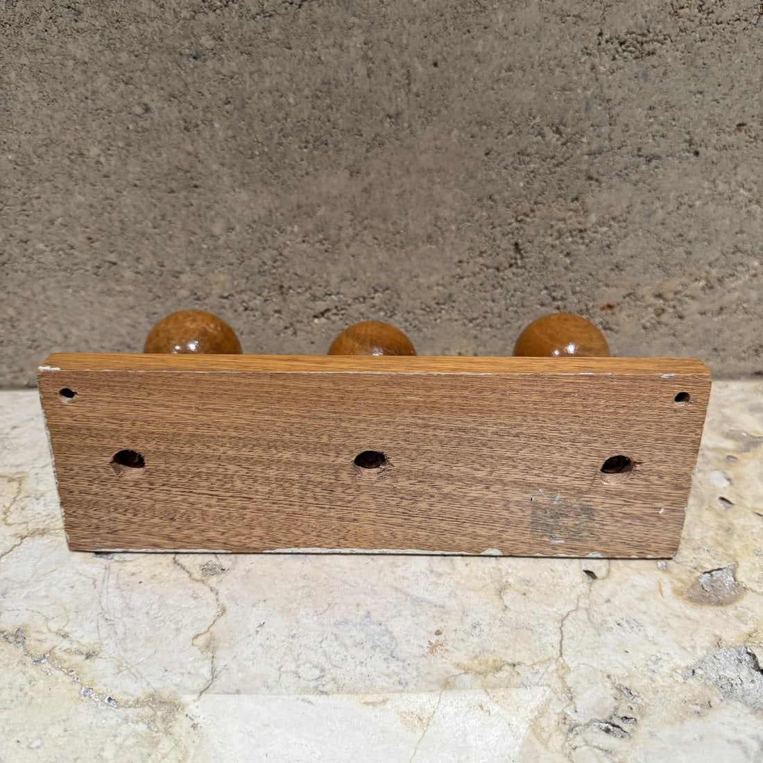 1960s Wall Coat Rack Maple Wood and Iron - 10