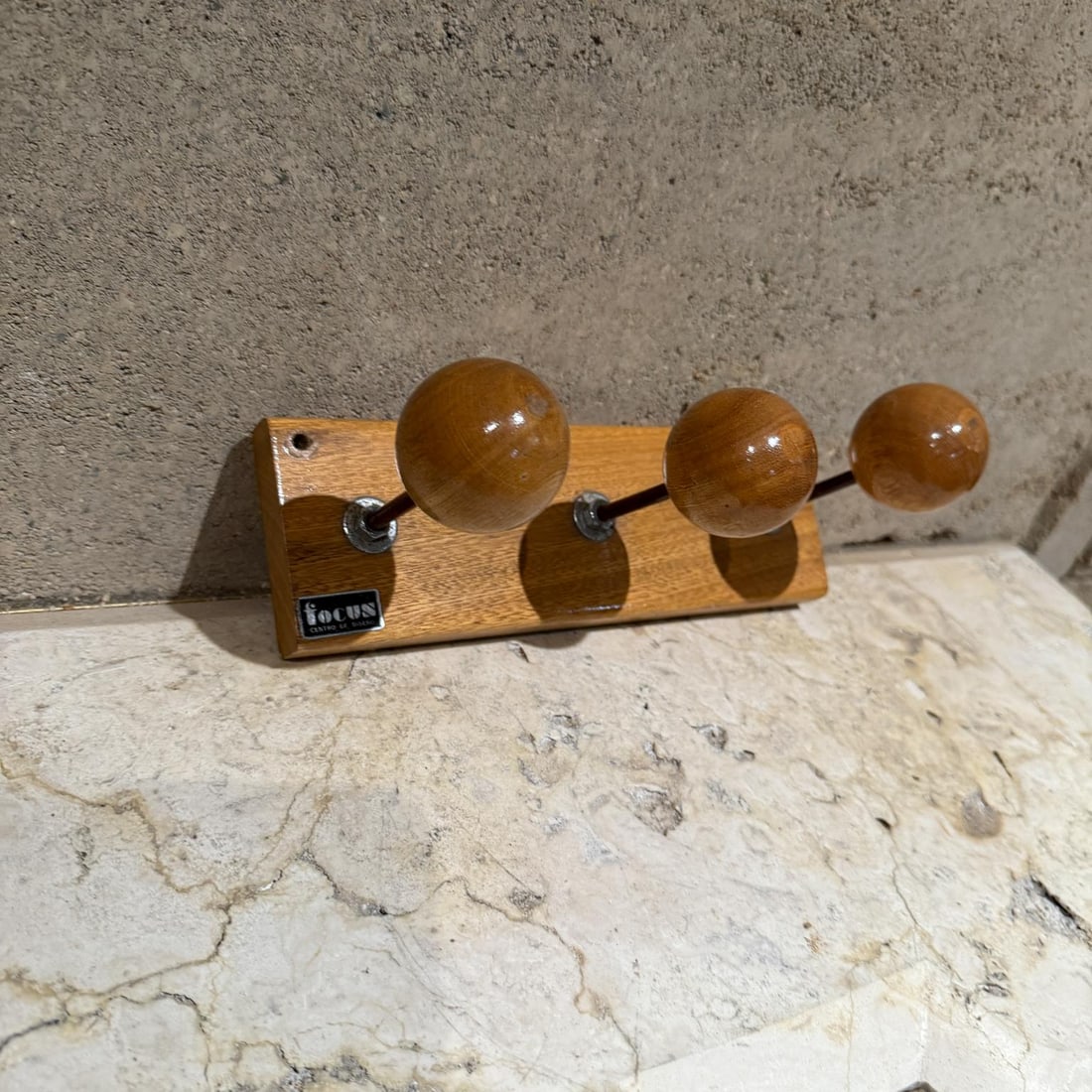 1960s Wall Coat Rack Maple Wood and Iron - 3