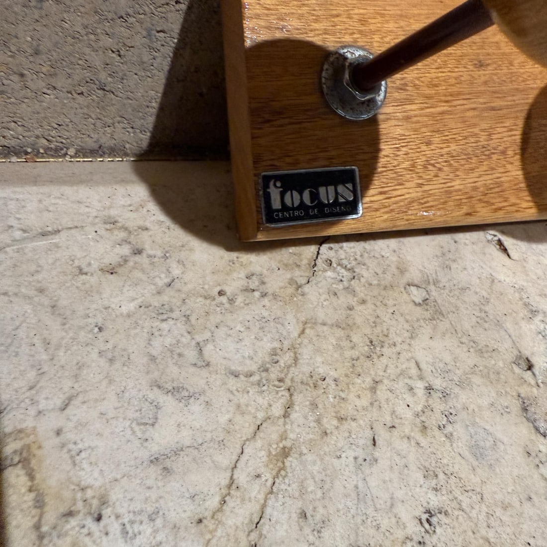 1960s Wall Coat Rack Maple Wood and Iron - 7