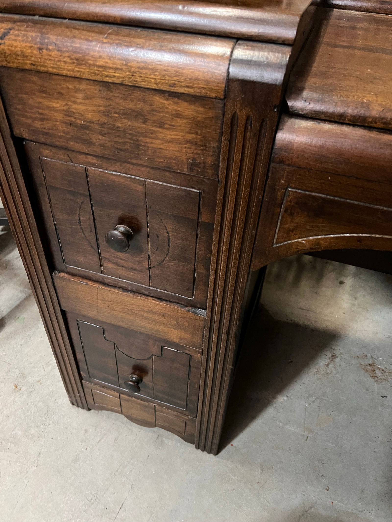 1970s Vintage Wooden Writing Desk With Drawers - 3