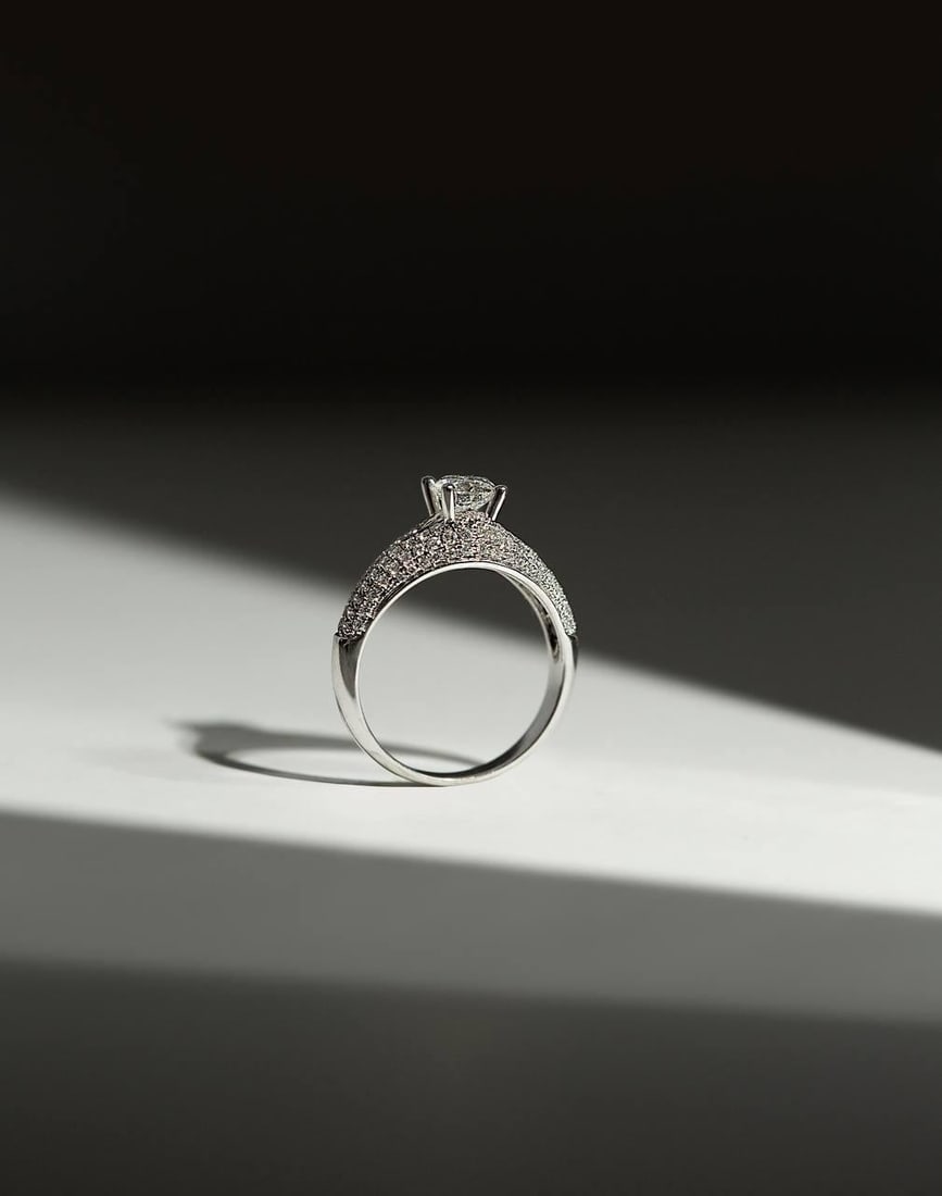 Classic Diamond 18K White Gold Exclusive Ring for Her - 12