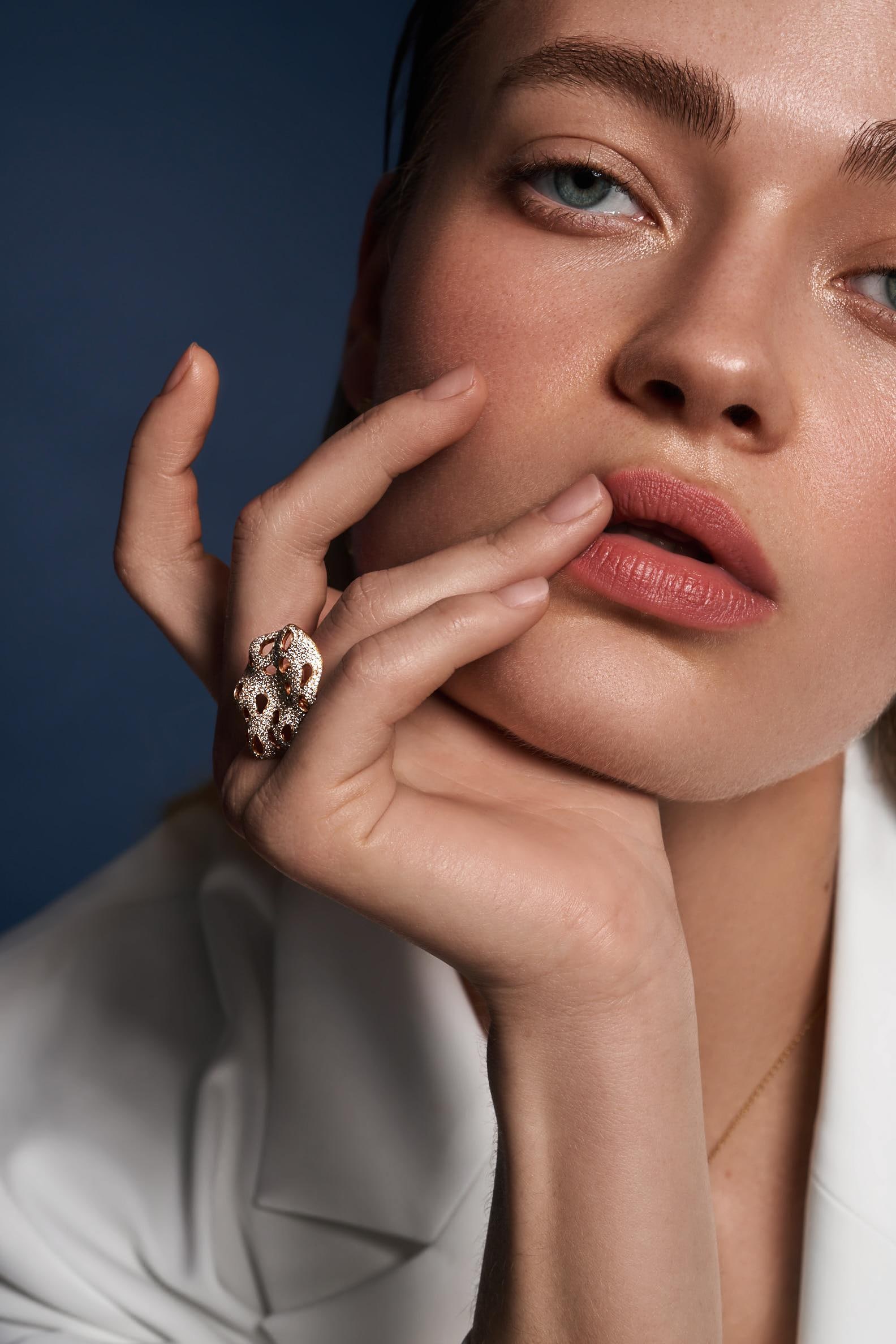 Classic Diamond Yellow Gold Exclusive Ring - 14