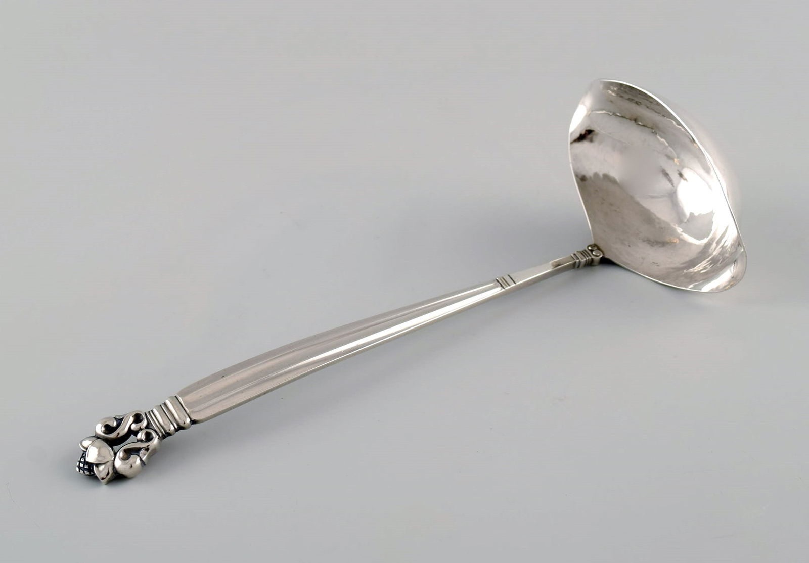 Georg Jensen Acorn sauce spoon in sterling silver. - 2