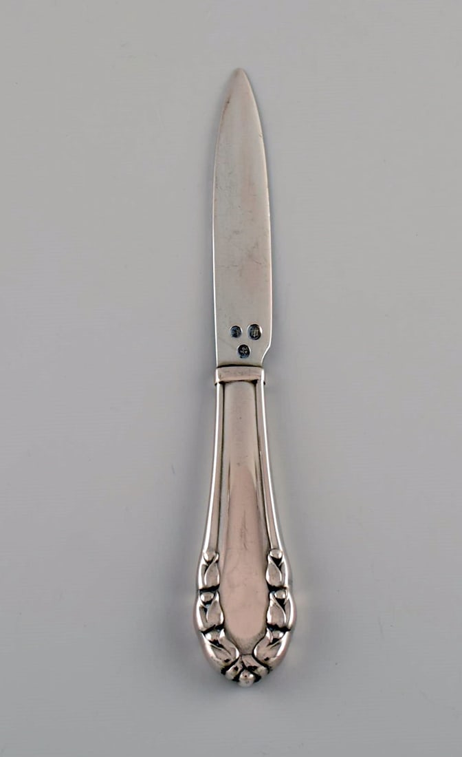 Early Georg Jensen Lily of the valley fruit / butter knife in solid silver (830). Dated 1915-1930. - 3
