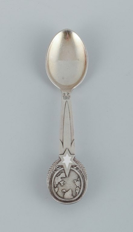 Four Christmas spoons from 1941, 1945, 1947 and 1949. - 2