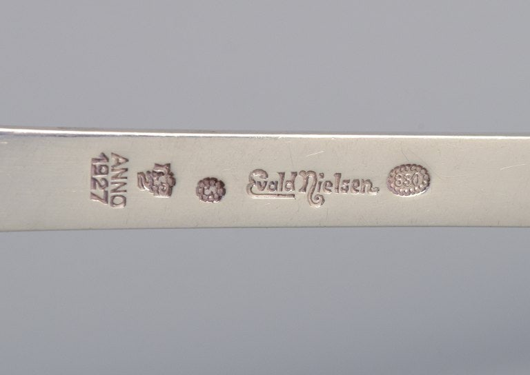 Evald Nielsen, Denmark, Art Nouveau serving spade in Danish 830 silver. Denmark 1927. - 5