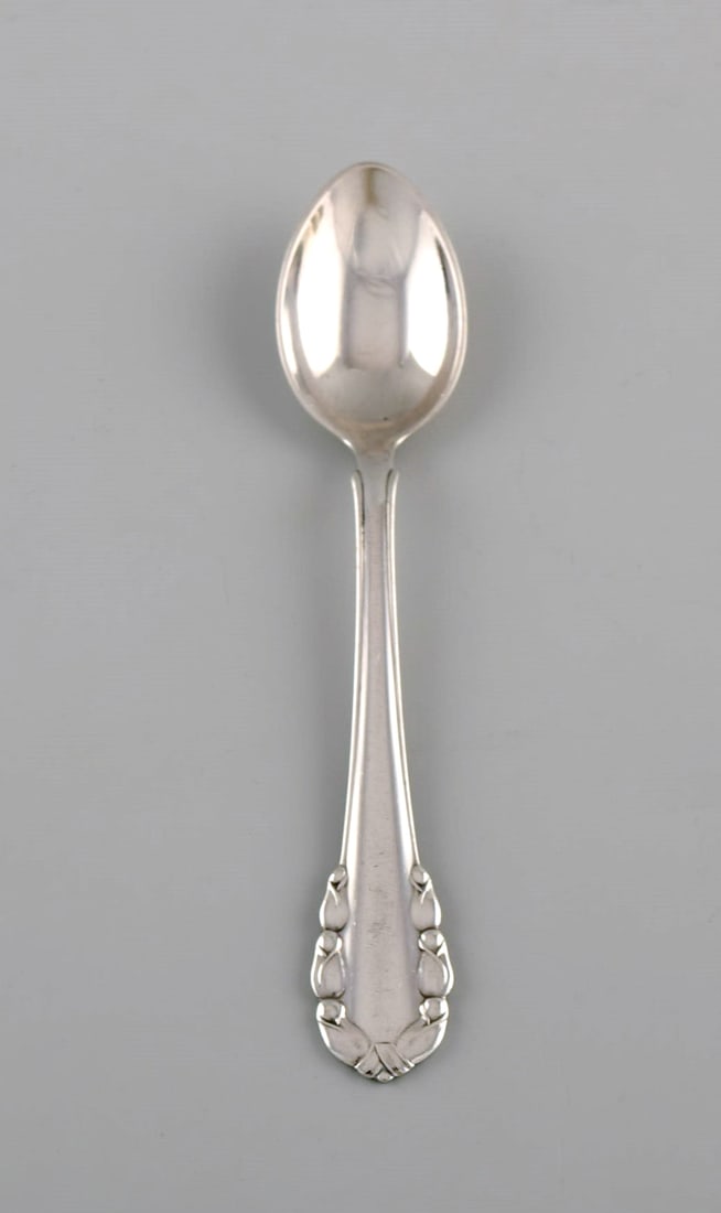 Seven Georg Jensen Lily of the Valley coffee spoons in sterling silver. - 2