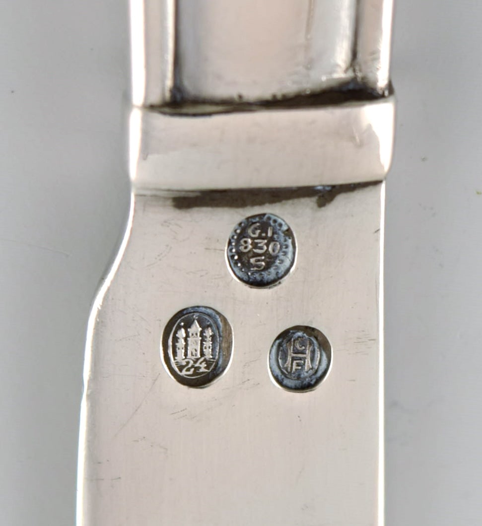 Eight early Georg Jensen Lily of the valley fruit / butter knives in solid silver (830). Dated - 5