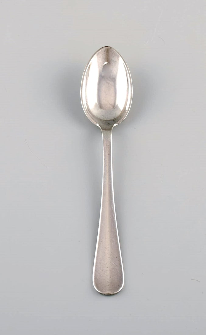 Kay Bojesen (1886-1958), Denmark. Tea spoon in silver (830). 1920s / 30s.: Title:Kay Bojesen (1886-1958), Denmark. Tea spoon in silver (830). 1920s / 30s. Description:Kay Bojesen (1886-1958), Denmark. Tea spoon in silver (830). 1920s / 30s. Length: 14 cm. In excellent condit