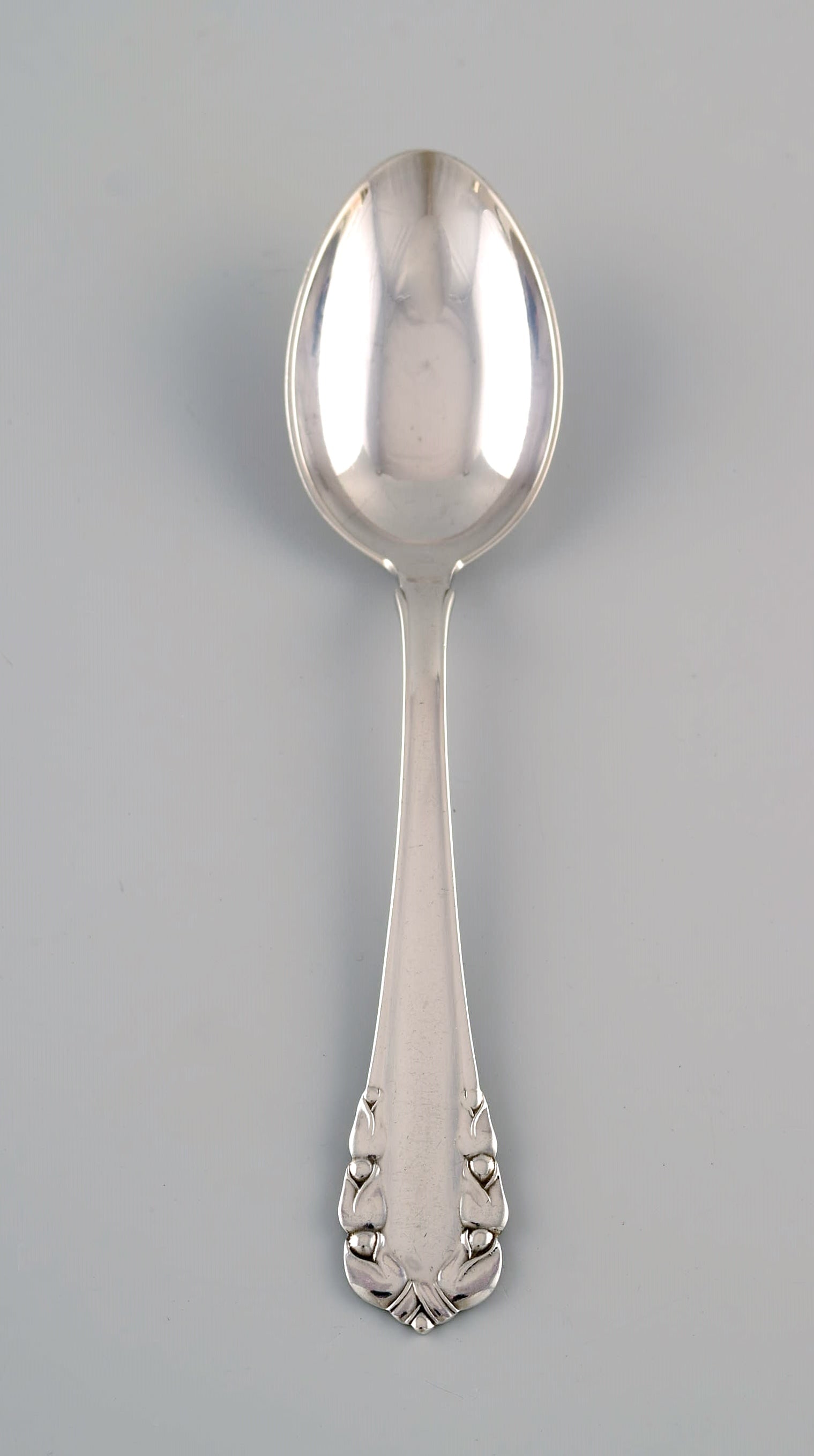Georg Jensen Lily of the valley dessert spoon in sterling silver. Dated 1933-1944. Six pieces in (1 of 4)