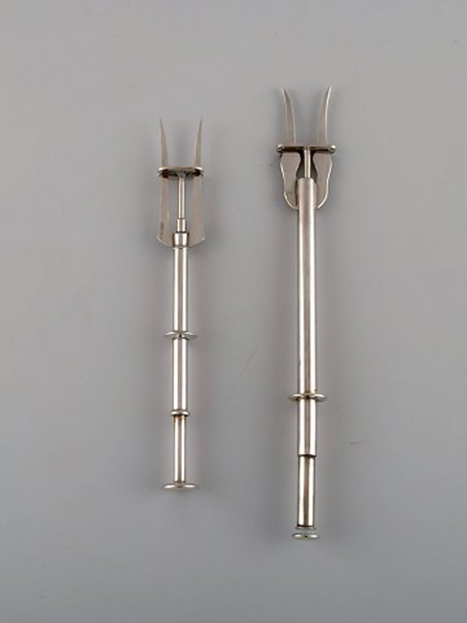 Scandinavian silversmith. Six serving parts in plated silver (alpacca). Mid-20th century. - 2