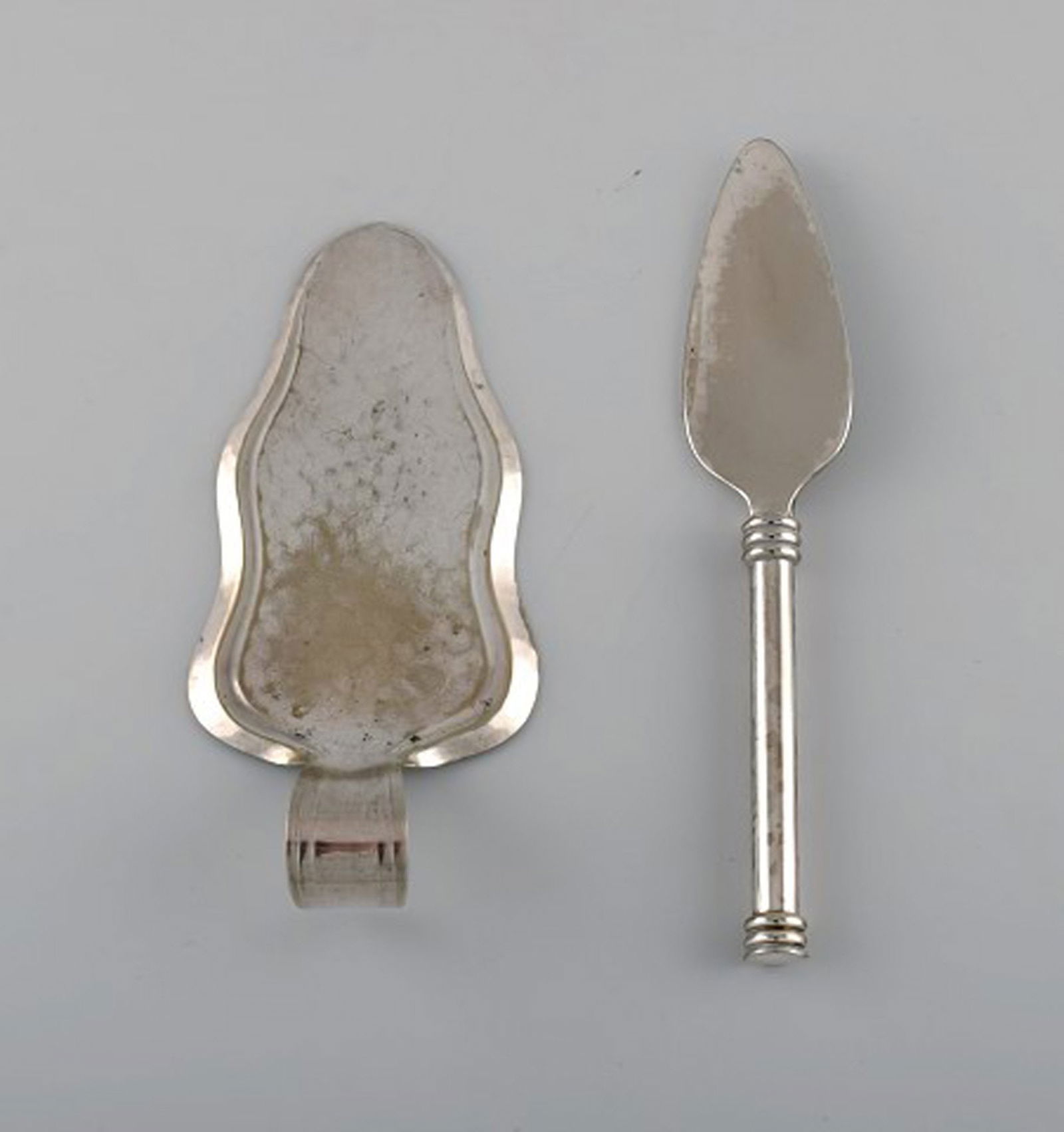 Scandinavian silversmith. Six serving parts in plated silver (alpacca). Mid-20th century. - 3