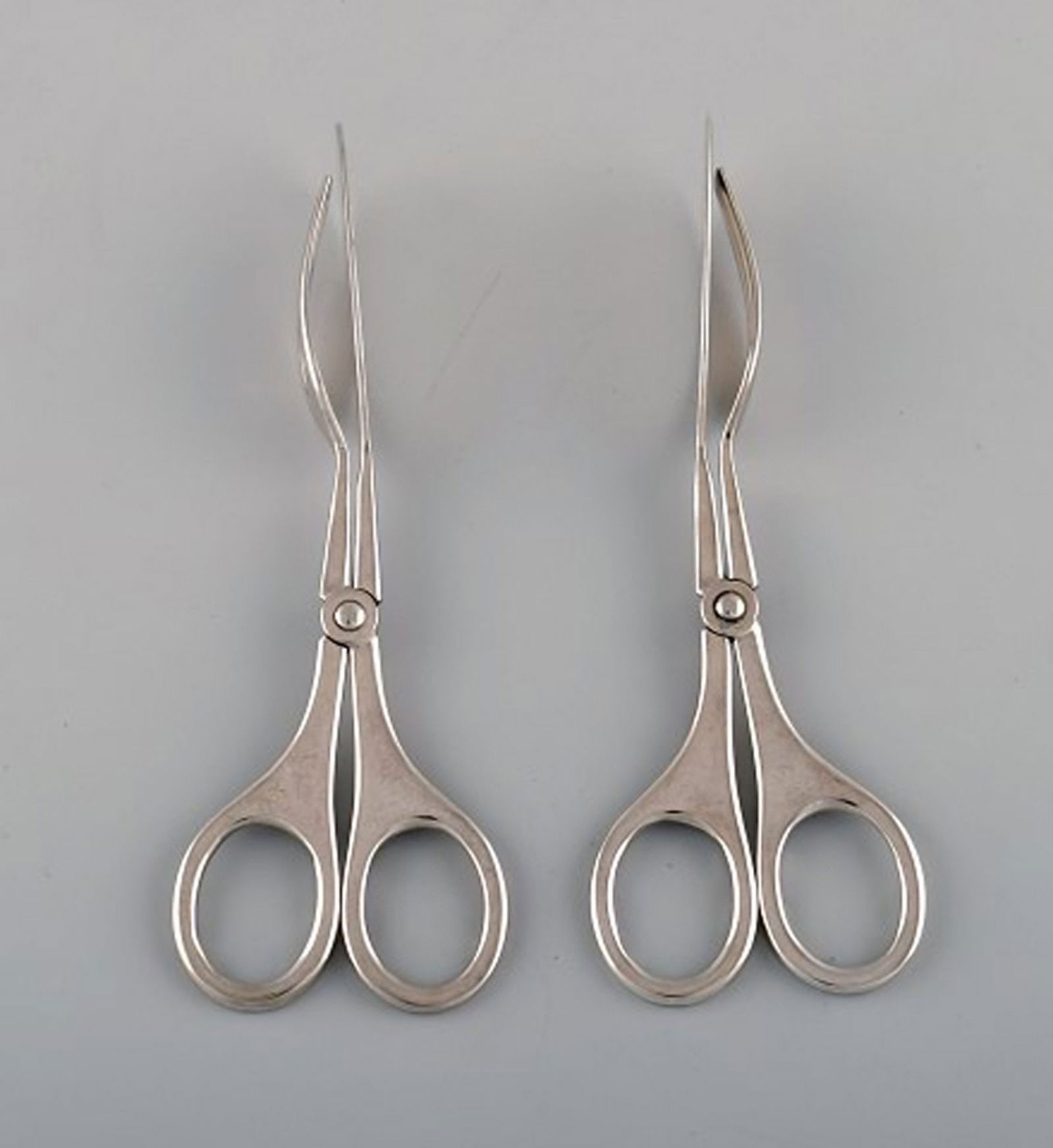 Scandinavian silversmith. Six serving parts in plated silver (alpacca). Mid-20th century. - 5