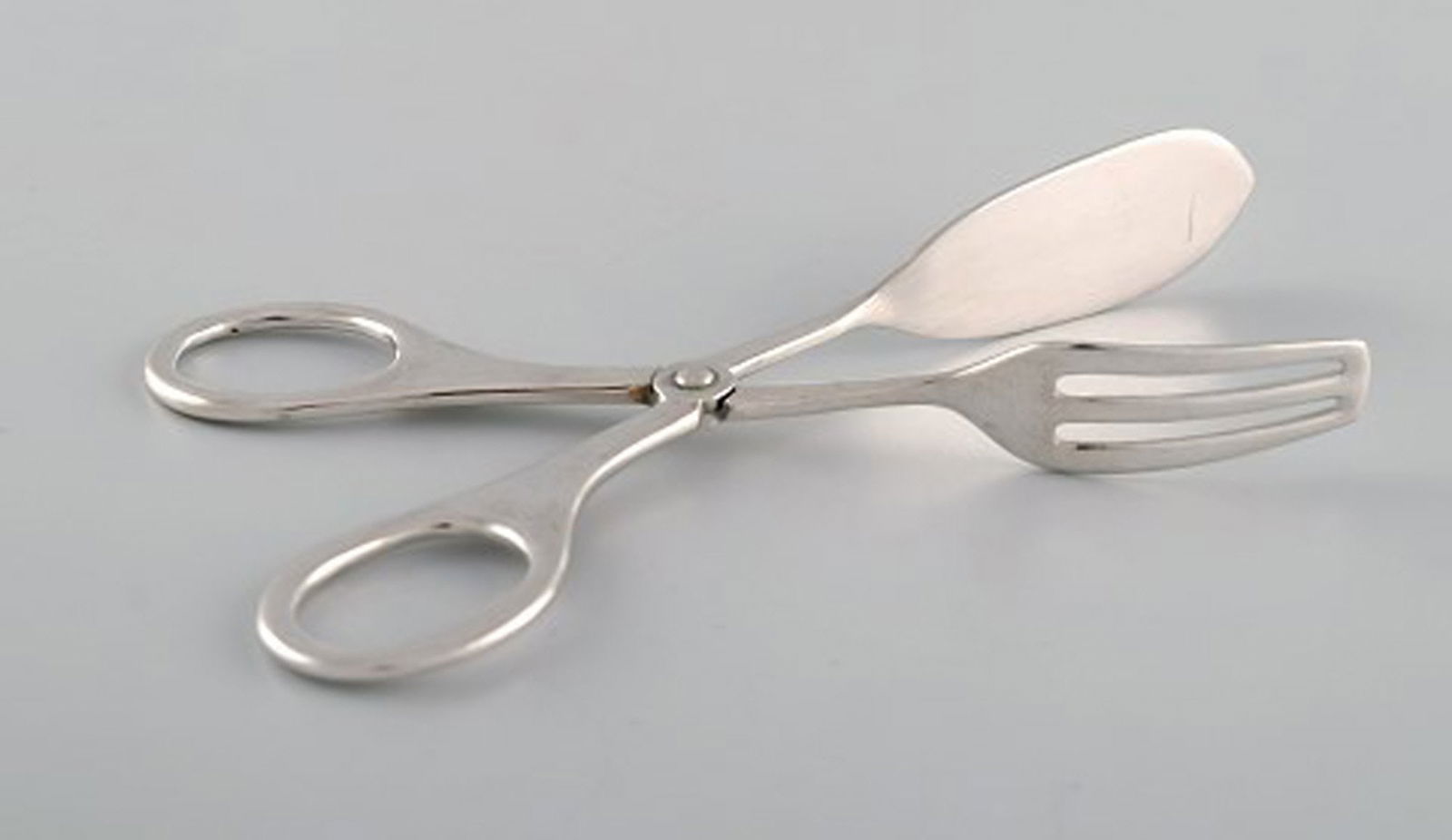 Scandinavian silversmith. Six serving parts in plated silver (alpacca). Mid-20th century. - 6