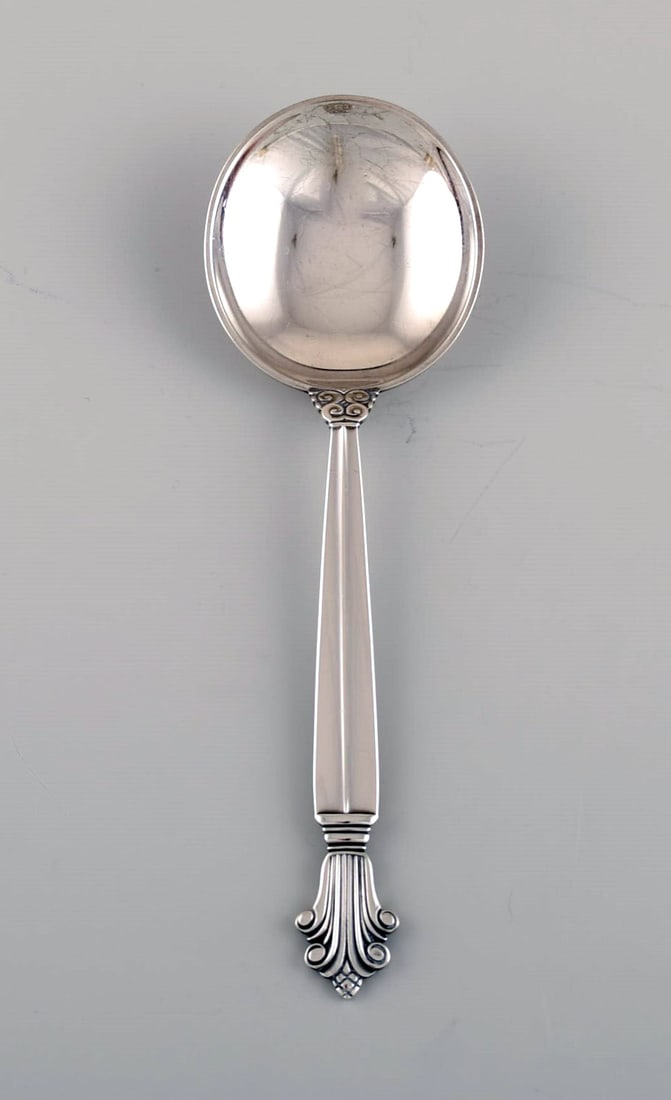 Georg Jensen Acanthus boullion spoon in sterling silver.: Title:Georg Jensen Acanthus boullion spoon in sterling silver. Description:Georg Jensen Acanthus boullion spoon in sterling silver. Length: 16.5 cm. Stamped. In excellent condition. Our skilled Georg