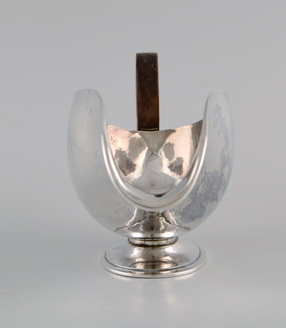 Hans Hansen (1884 - 1940), Denmark. Art deco / funkis sauce jug in sterling silver with handle in - 4